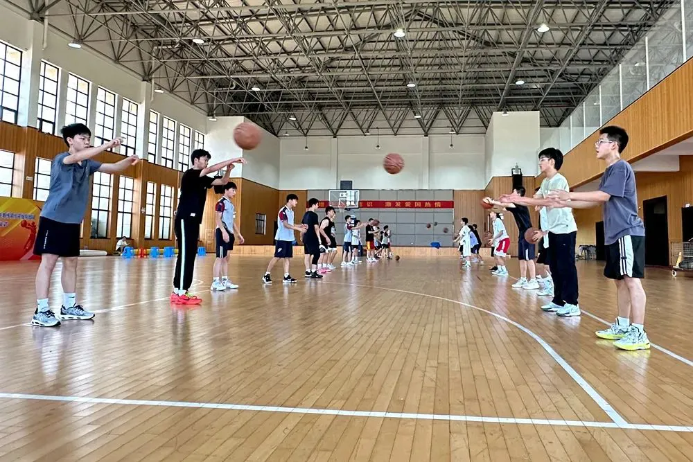 篮球一周的训练计划怎么写_1